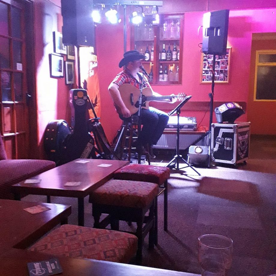 31961745_1936271773072138_2964328544424951808_n